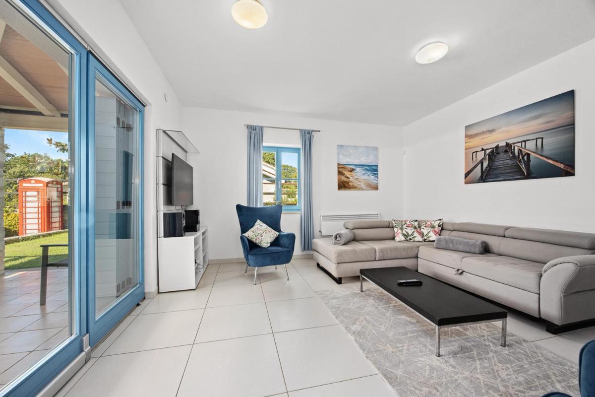 Villas Adagio Rojnići Buitenkant foto