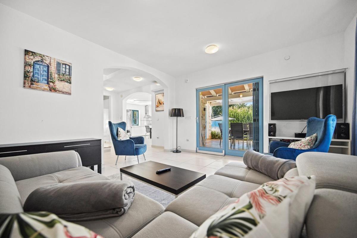Villas Adagio Rojnići Buitenkant foto