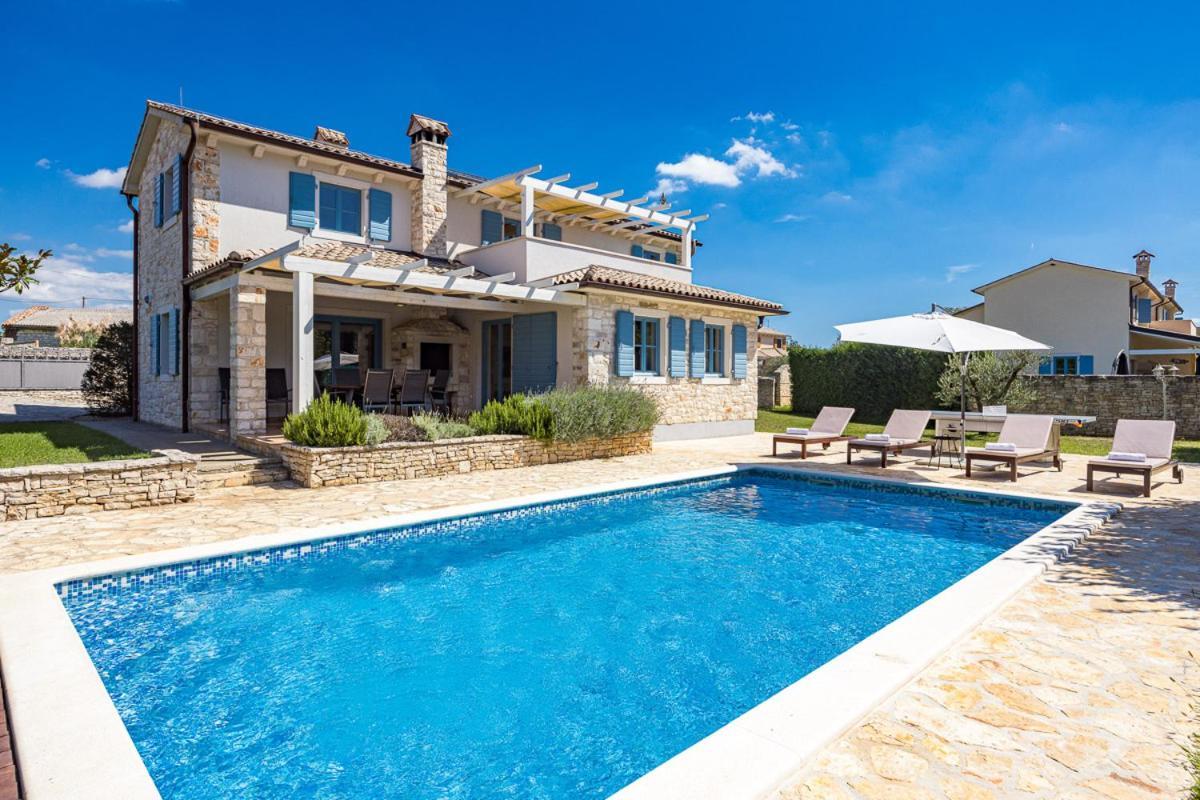 Villas Adagio Rojnići Buitenkant foto